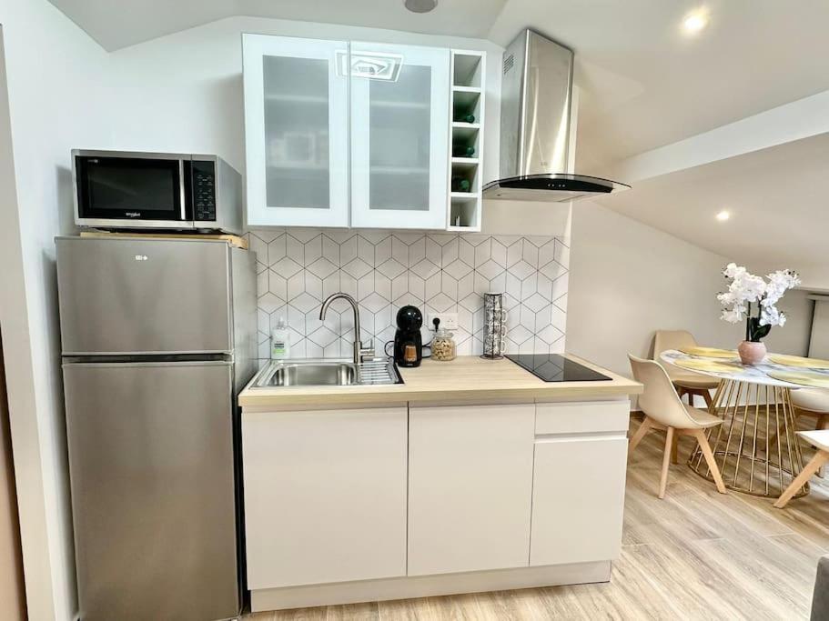 Appartement Climatise - 2Min Plage-Tram-Restaurant نيس المظهر الخارجي الصورة